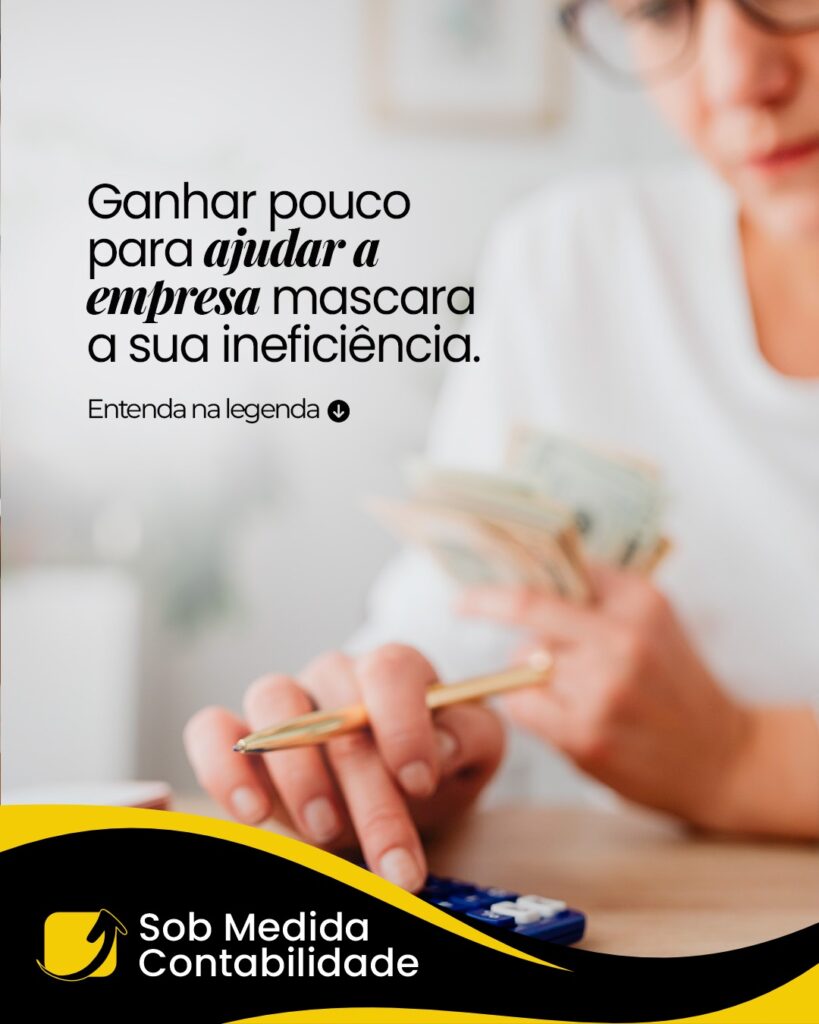 Empresário analisando pró-labore e a saúde financeira da empresa com apoio da contabilidade consultiva.